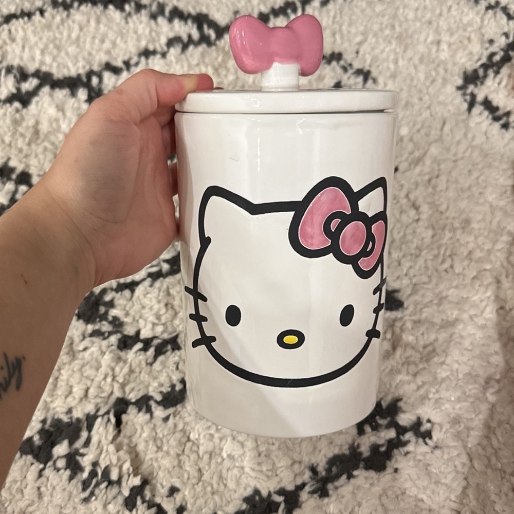 Hello Kitty Ceramic Jar with Pink Bow